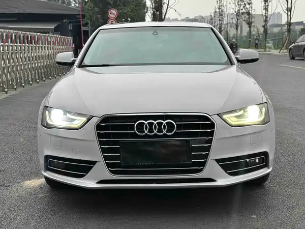 Audi A4L 2016