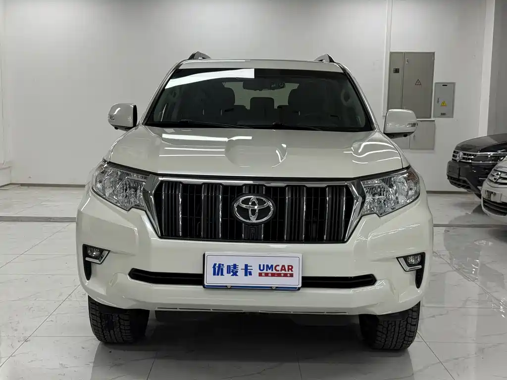 Toyota Prado 2019 — фото 2