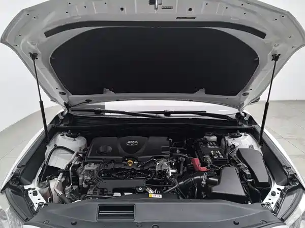 Toyota Camry 2019