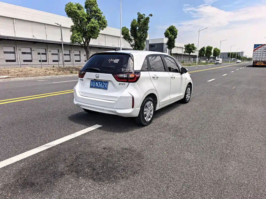 Honda Fit 2022 — фото 12