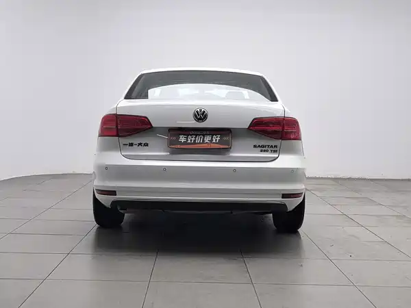 Volkswagen Sagitar 2019