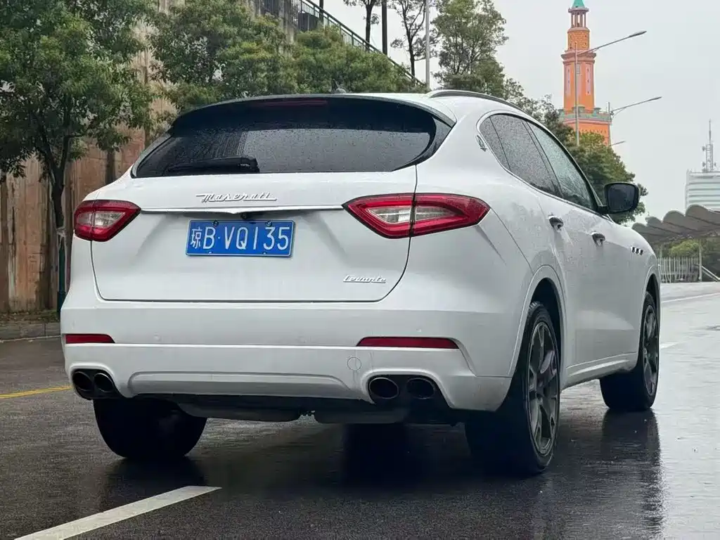 Maserati Levante 2017 — фото 4
