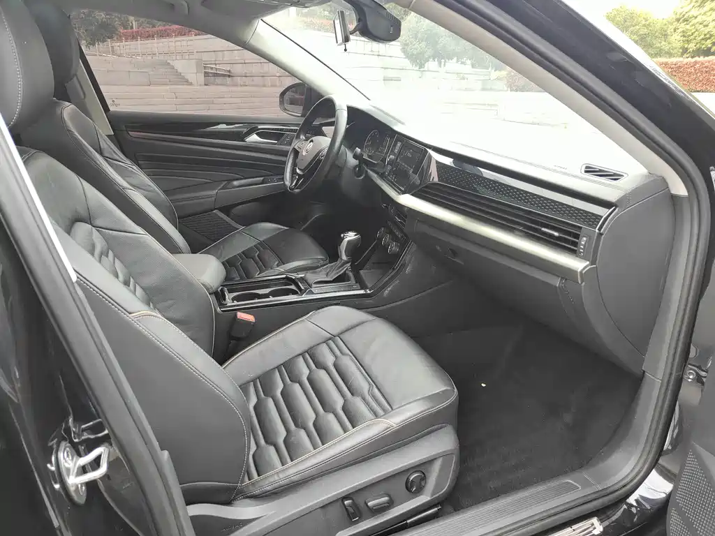 Volkswagen Passat 2020