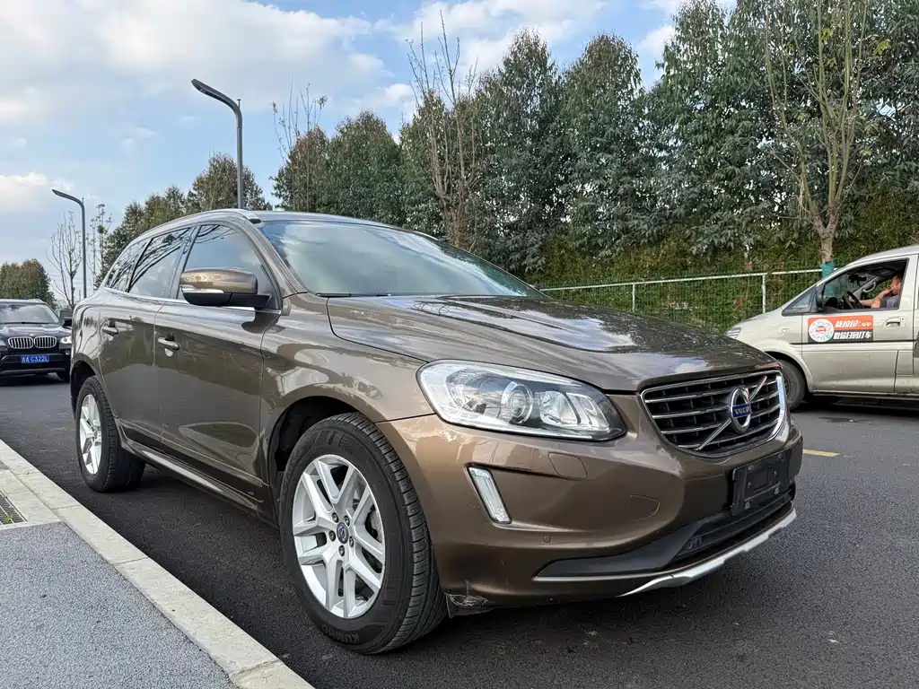Volvo XC60 2016 — фото 2