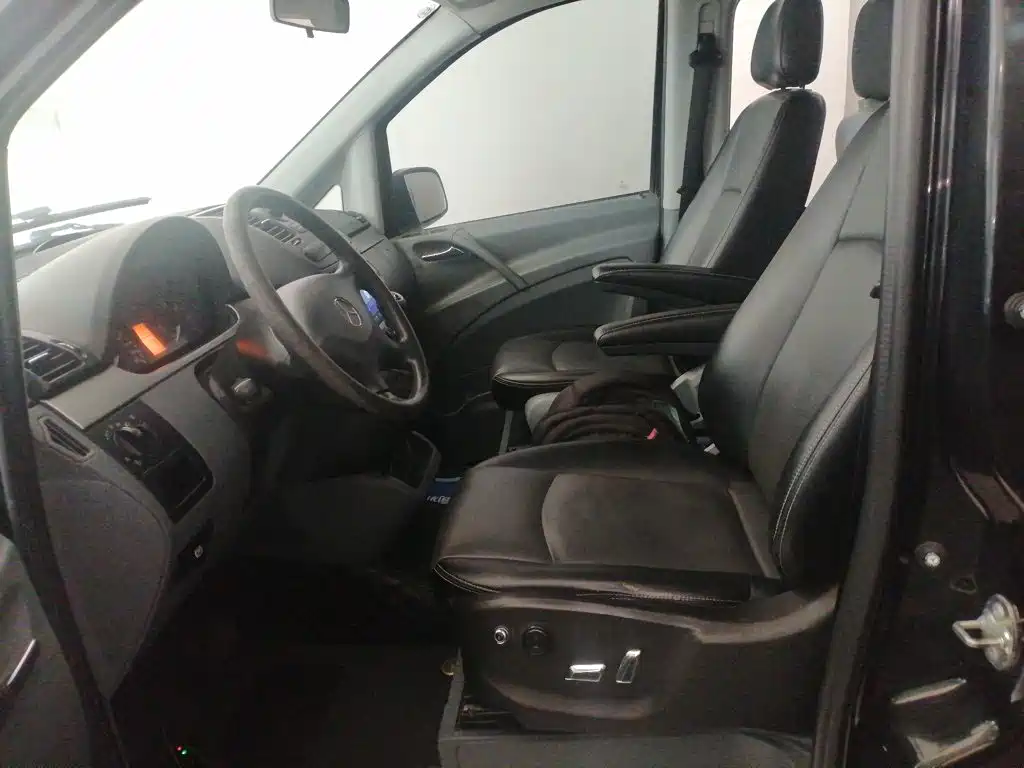 Mercedes-Benz Vito 2016 — фото 11
