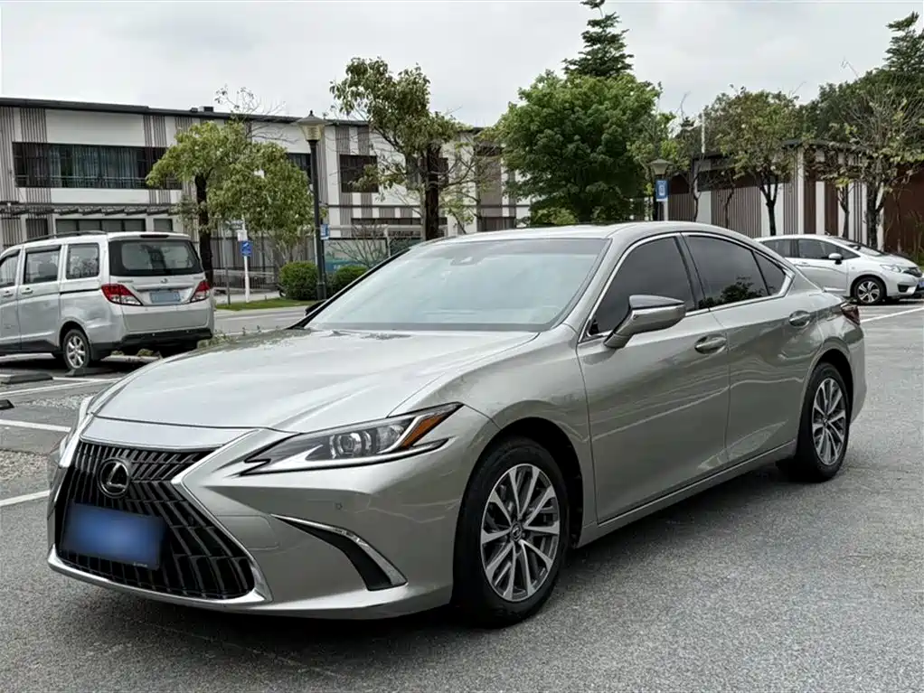 Lexus ES 2024 — фото 2