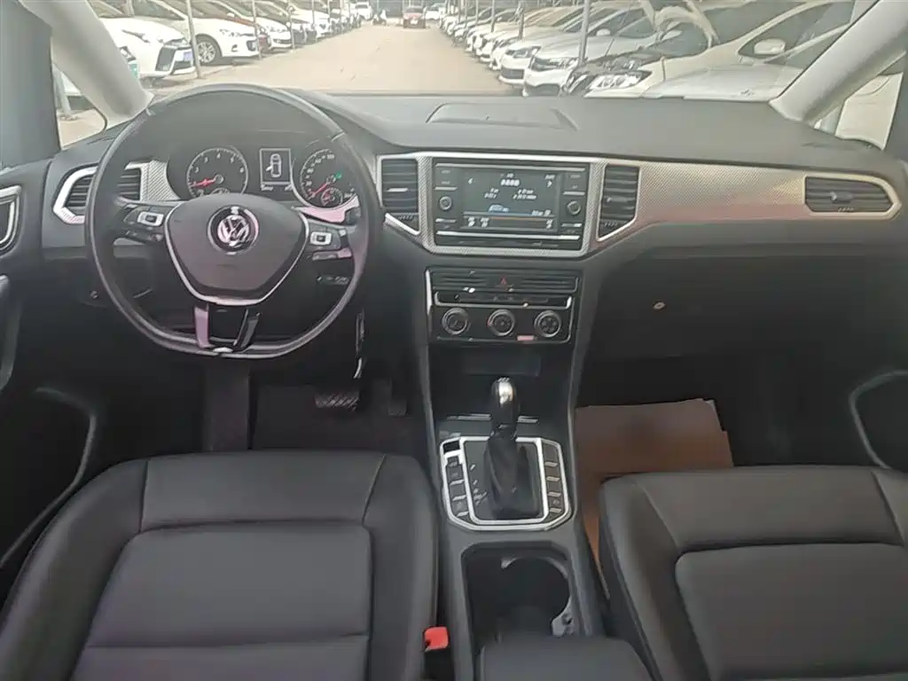 Volkswagen Golf Sportsvan 2019 — фото 10