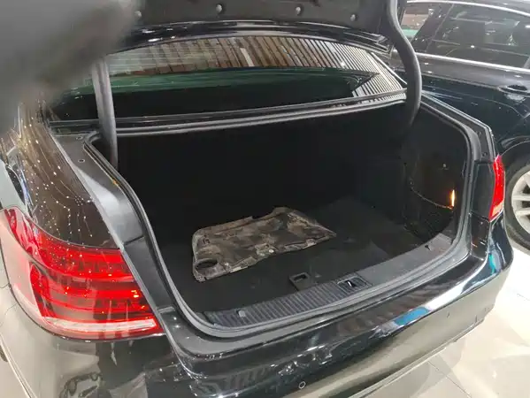 Mercedes-Benz E-Class 2014