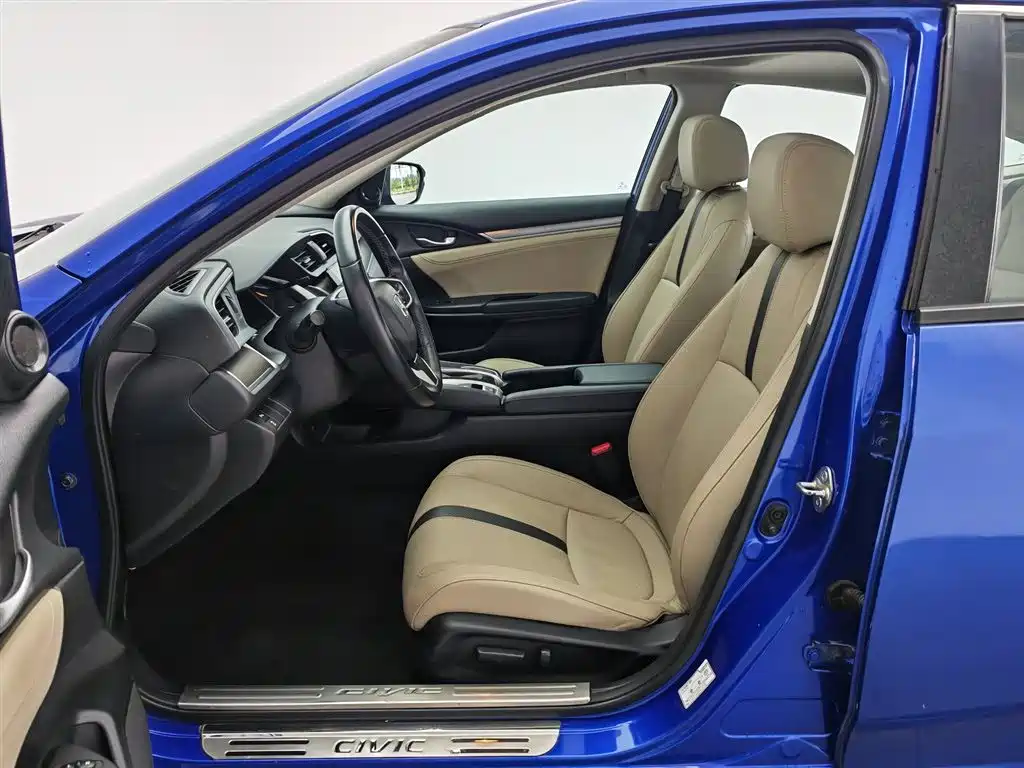 Honda Civic 2016 — фото 10