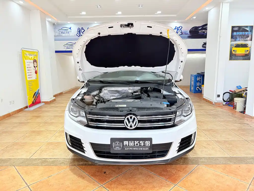 Volkswagen Tiguan 2016 — фото 15