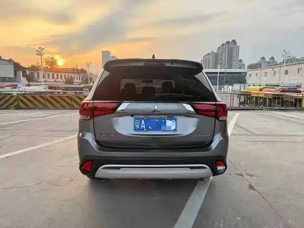 Mitsubishi Outlander 2019