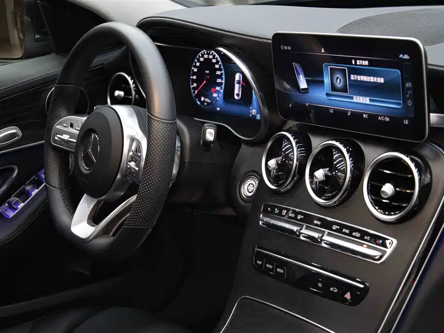 Mercedes-Benz C-Class 2020 — фото 19