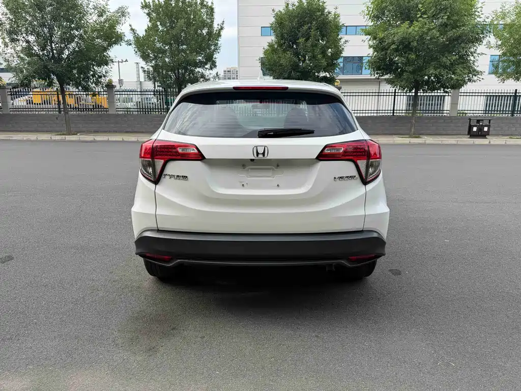 Honda Vezel 2020 — фото 8