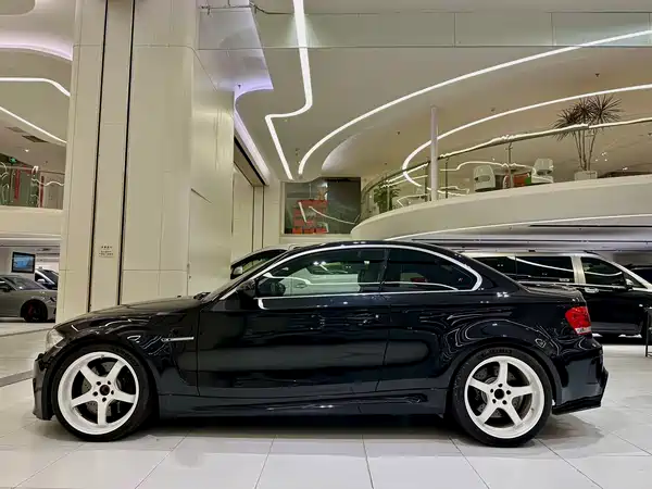 BMW 1 Series M 2012