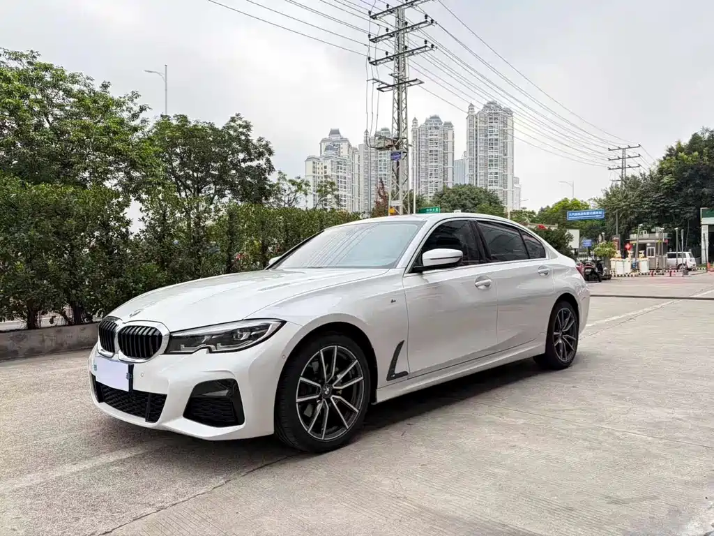 BMW 3 Series 2020 — фото 1