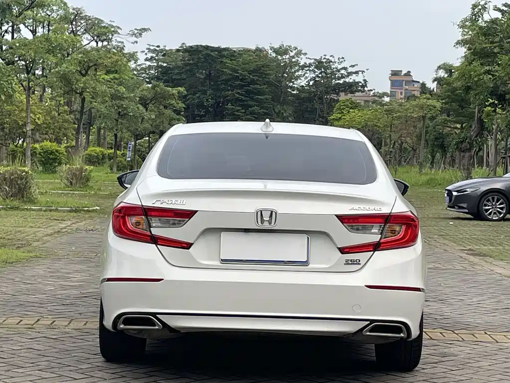 Honda Accord 2020 — фото 8
