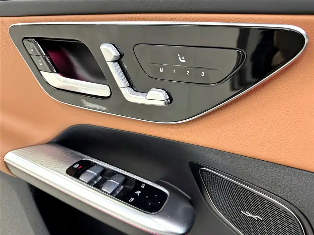 Mercedes-Benz GLC 2024 — фото 16