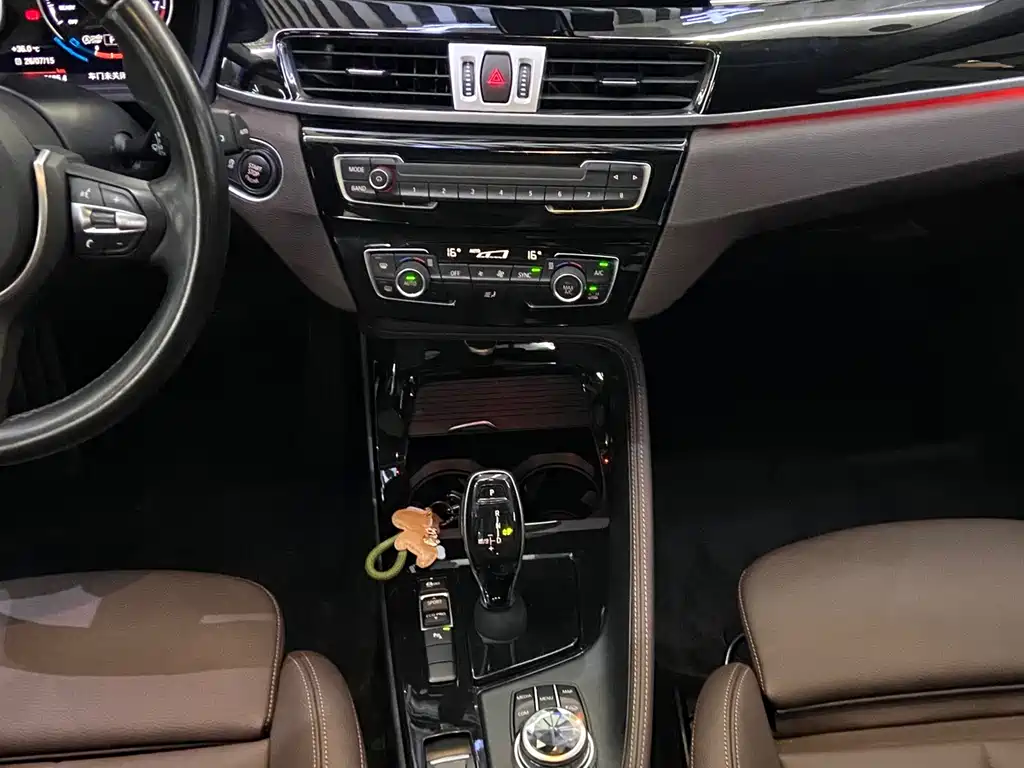 BMW X1 2022 — фото 22