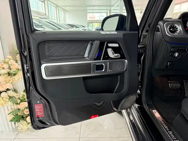 Mercedes-Benz G-Class 2023