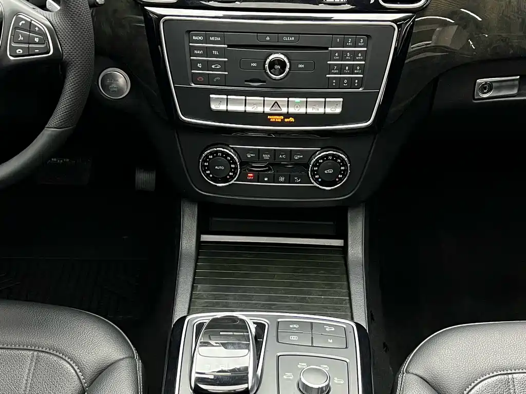 Mercedes-Benz GLS 2016 — фото 20