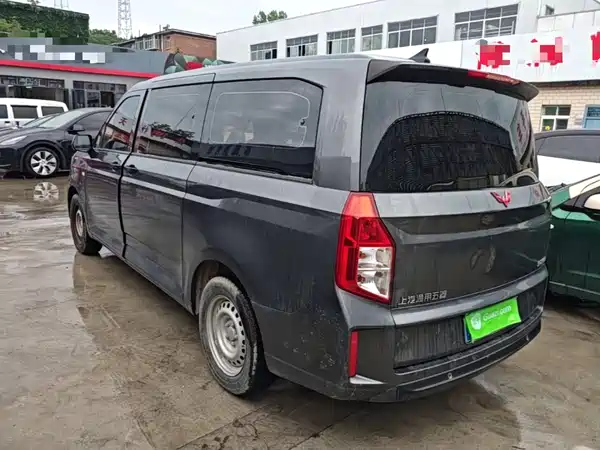 Wuling Journey 2022