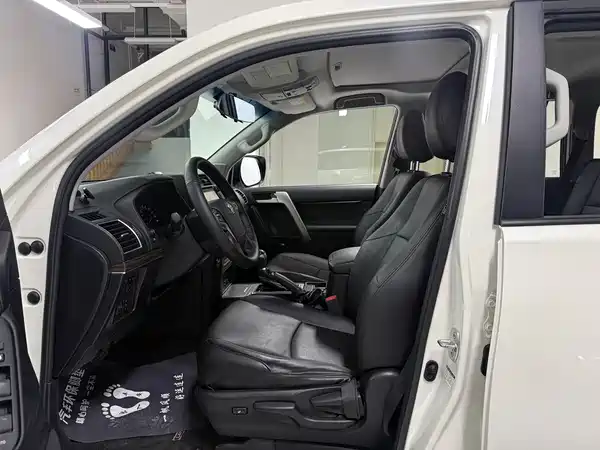 Toyota Prado 2018