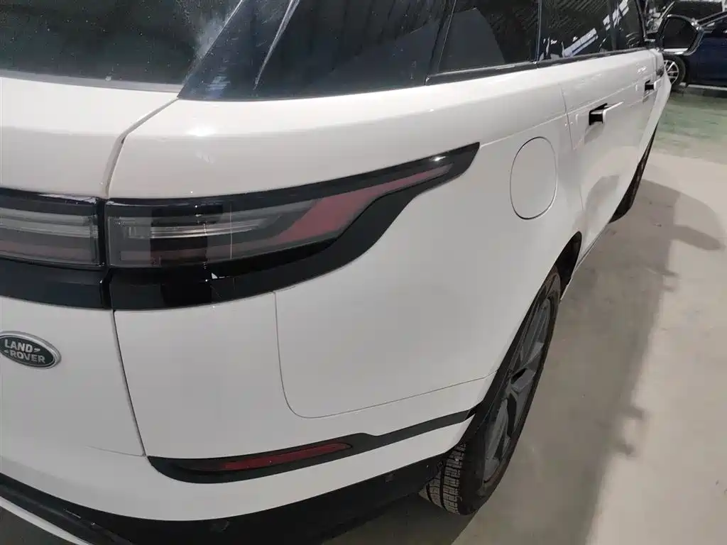 Land Rover Velar 2025 — фото 24