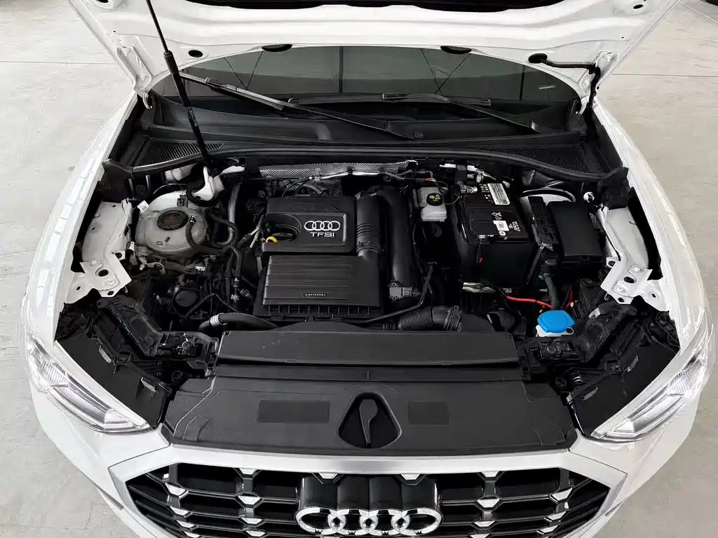 Audi Q3 2022 — фото 11