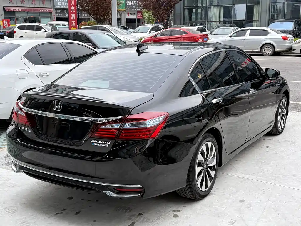 Honda Accord 2018 — фото 5