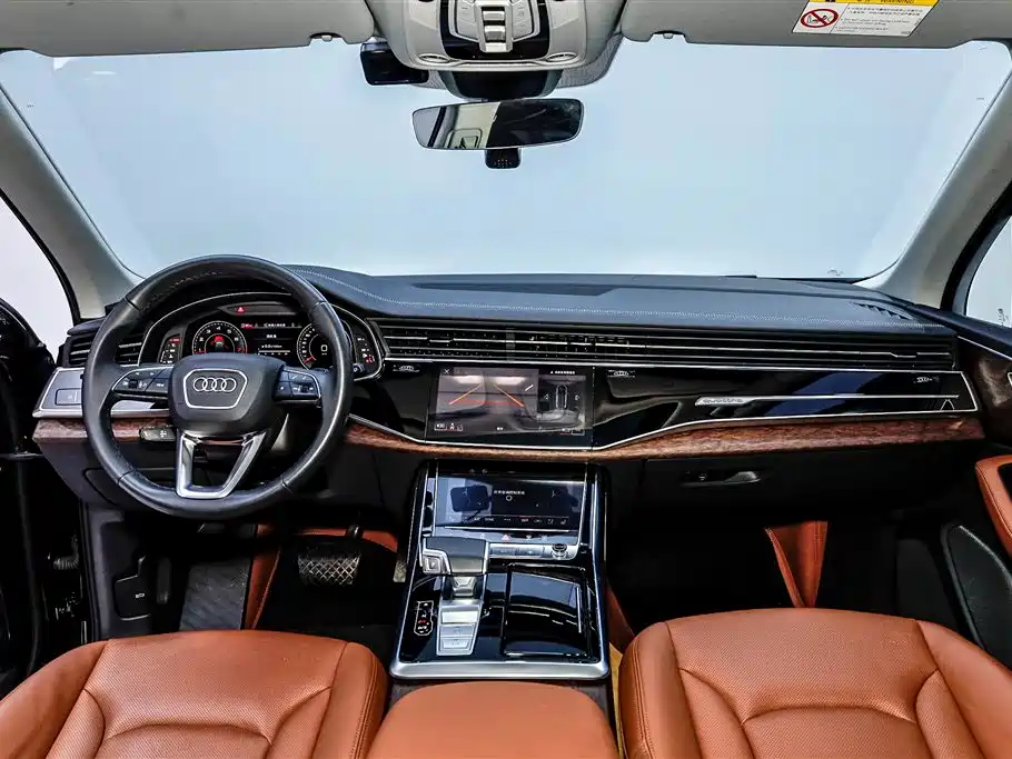 Audi Q7 2023 — фото 30