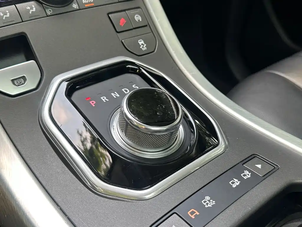Land Rover Evoque 2014 — фото 16