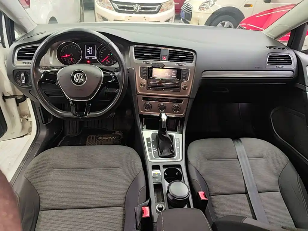 Volkswagen Golf 2015 — фото 13