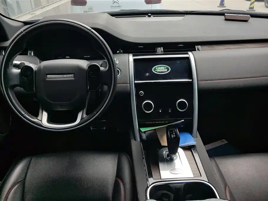 Land Rover Discovery Sport 2021 — фото 12