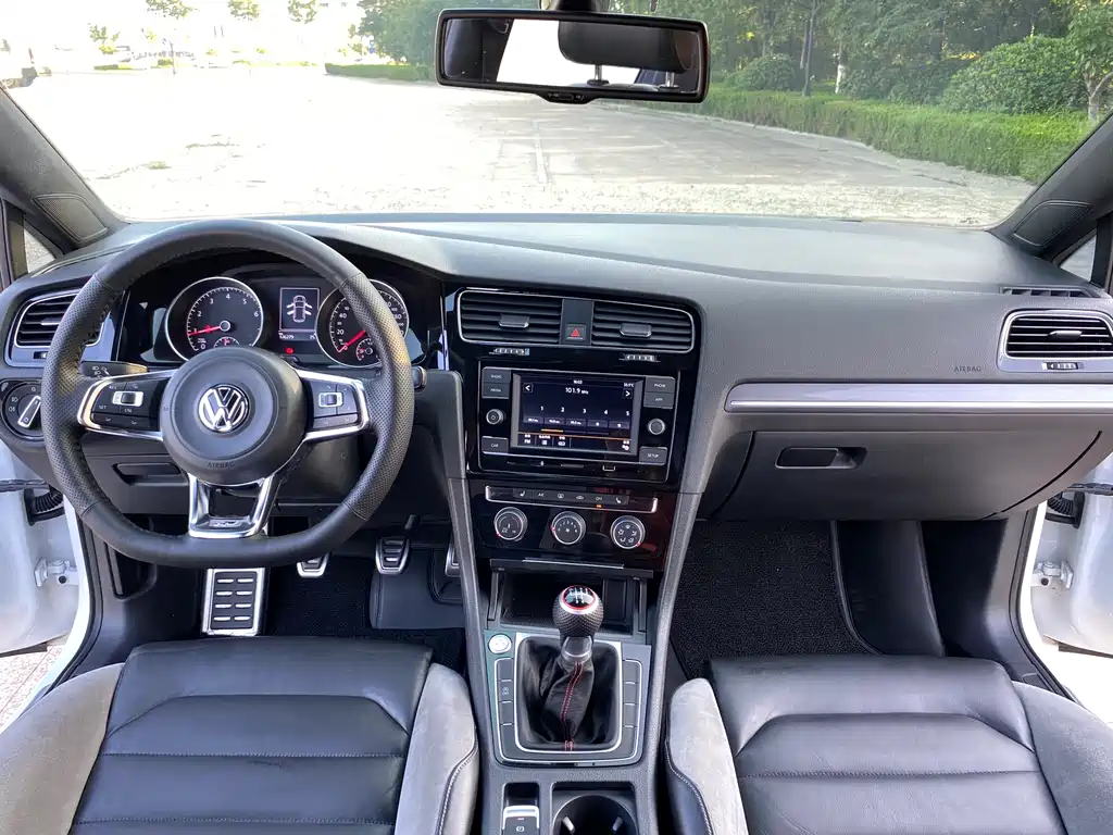 Volkswagen Golf 2016