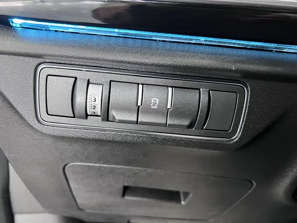 Jetour X70 PLUS 2024 — фото 12