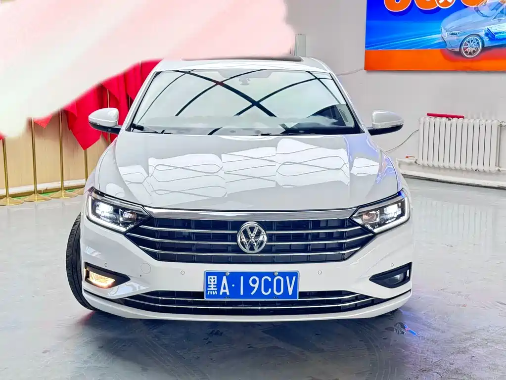 Volkswagen Sagitar 2022