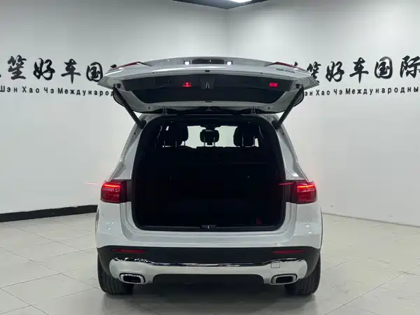 Mercedes-Benz GLB 2021