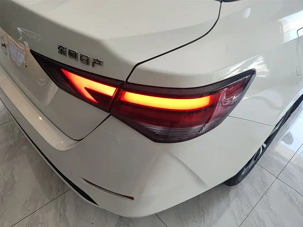 Nissan Sylphy 2020 — фото 8