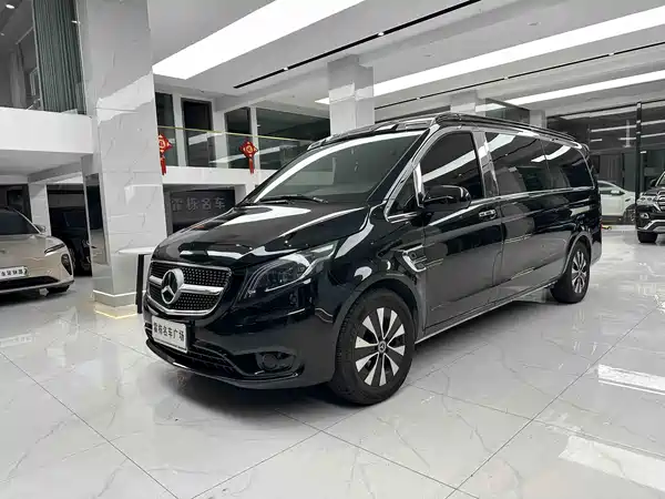 Mercedes-Benz Vito 2024