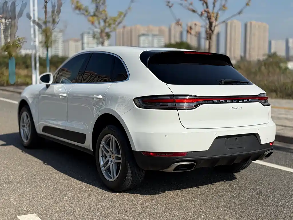 Porsche Macan 2022 — фото 12