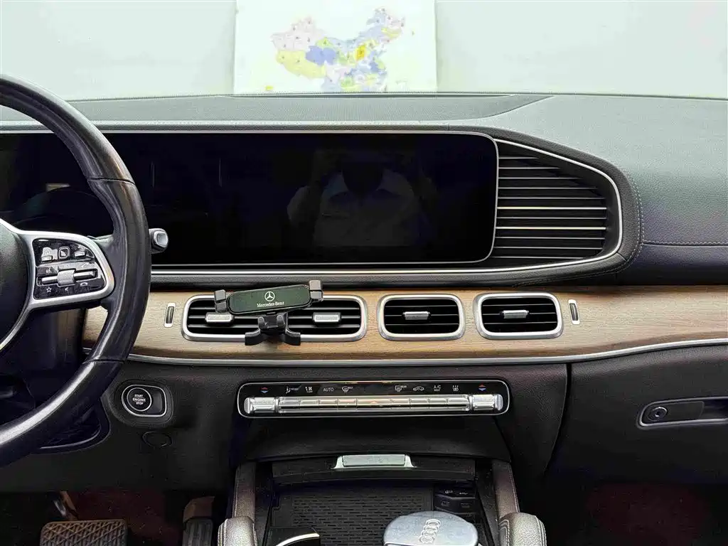 Mercedes-Benz GLE New Energy 2021 — фото 12