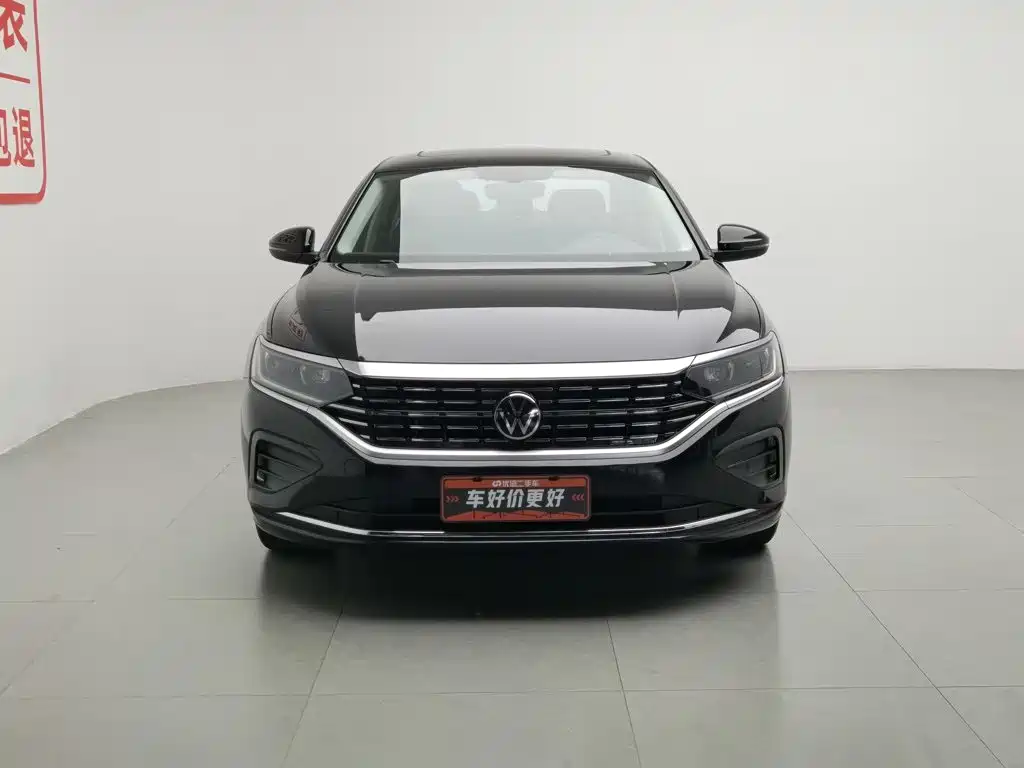 Volkswagen Passat 2024