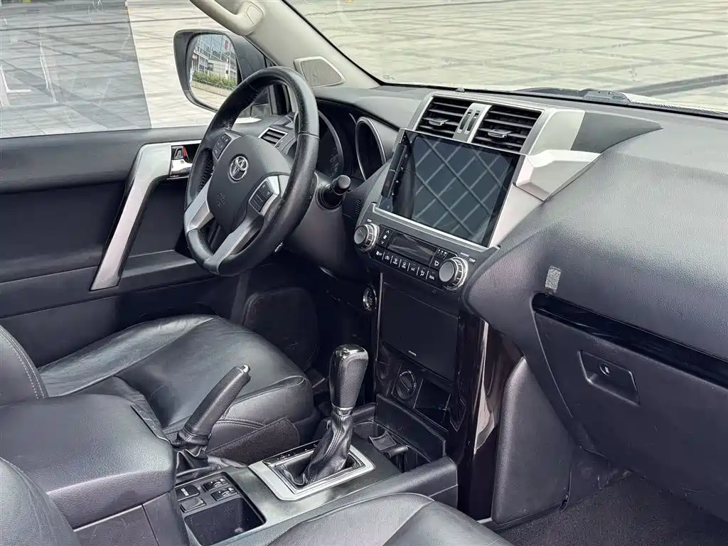 Toyota Prado 2016 — фото 14