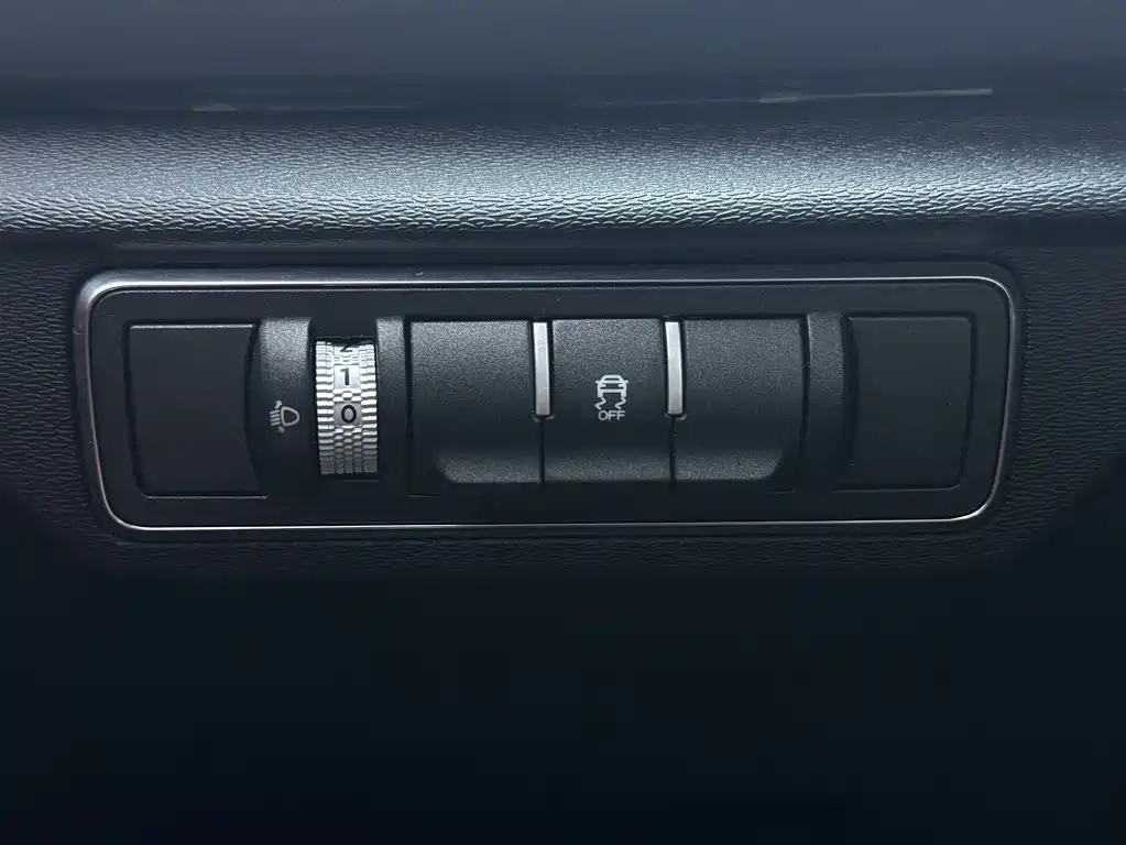Jetour X70 PLUS 2023 — фото 18