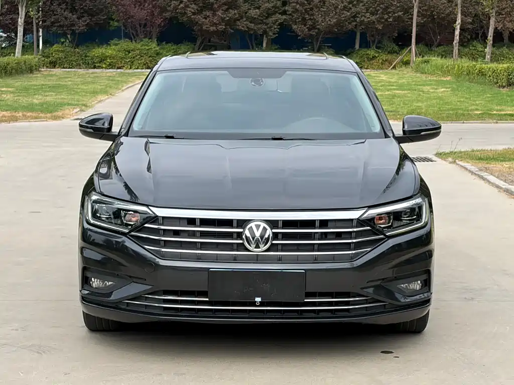 Volkswagen Sagitar 2021