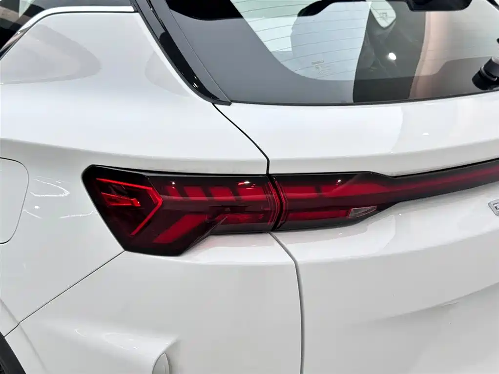 Geely Binyue — фото 19