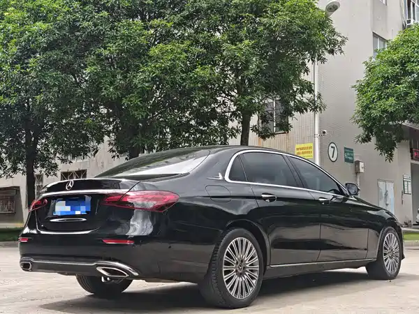 Mercedes-Benz E-Class 2023