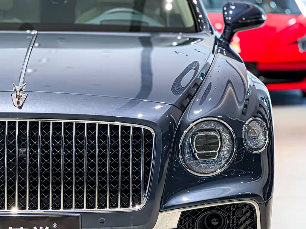 Bentley Flying Spur 2020 — фото 7