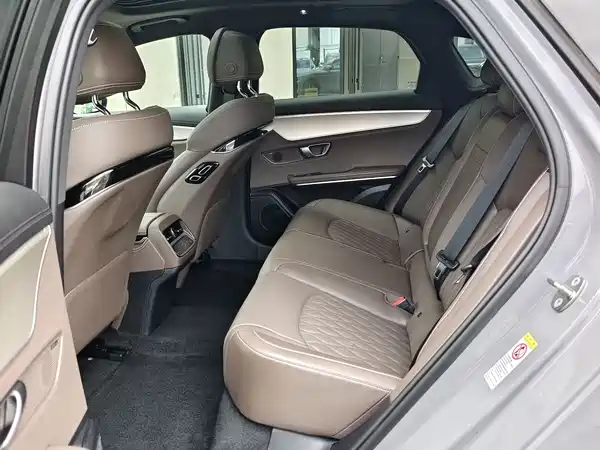BYD Han 2025