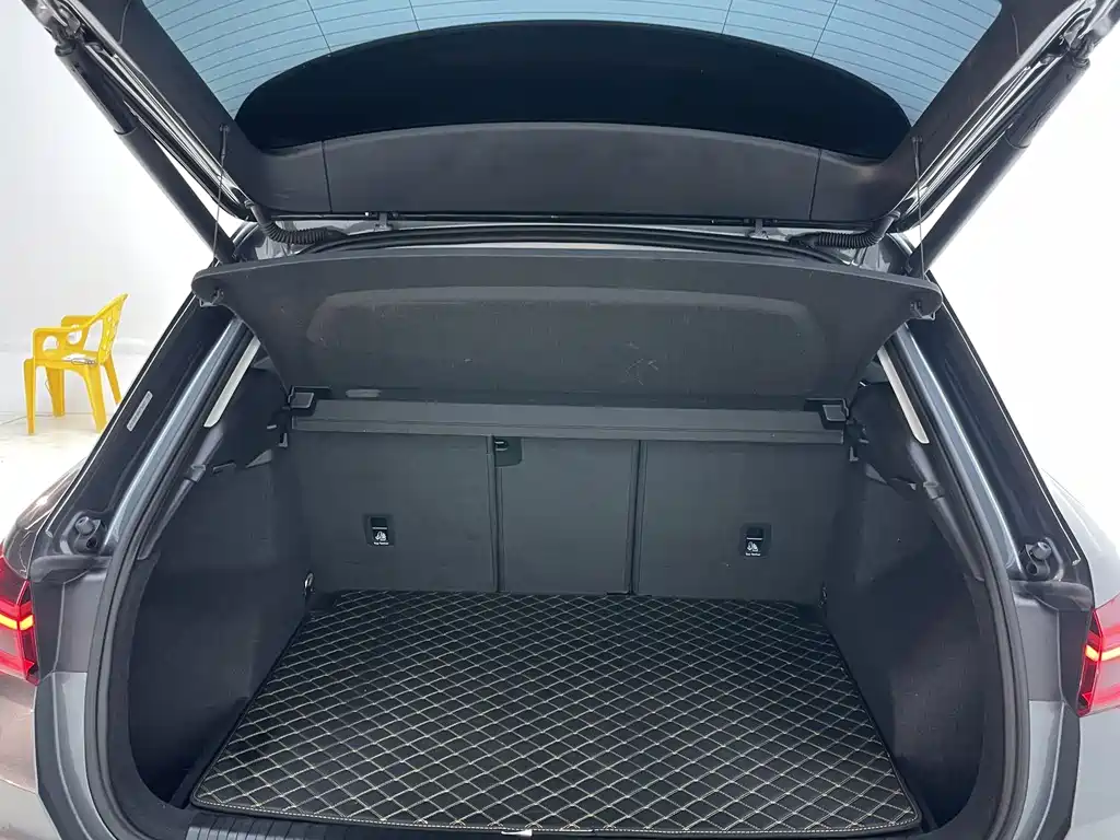 Audi Q3 2022 — фото 18